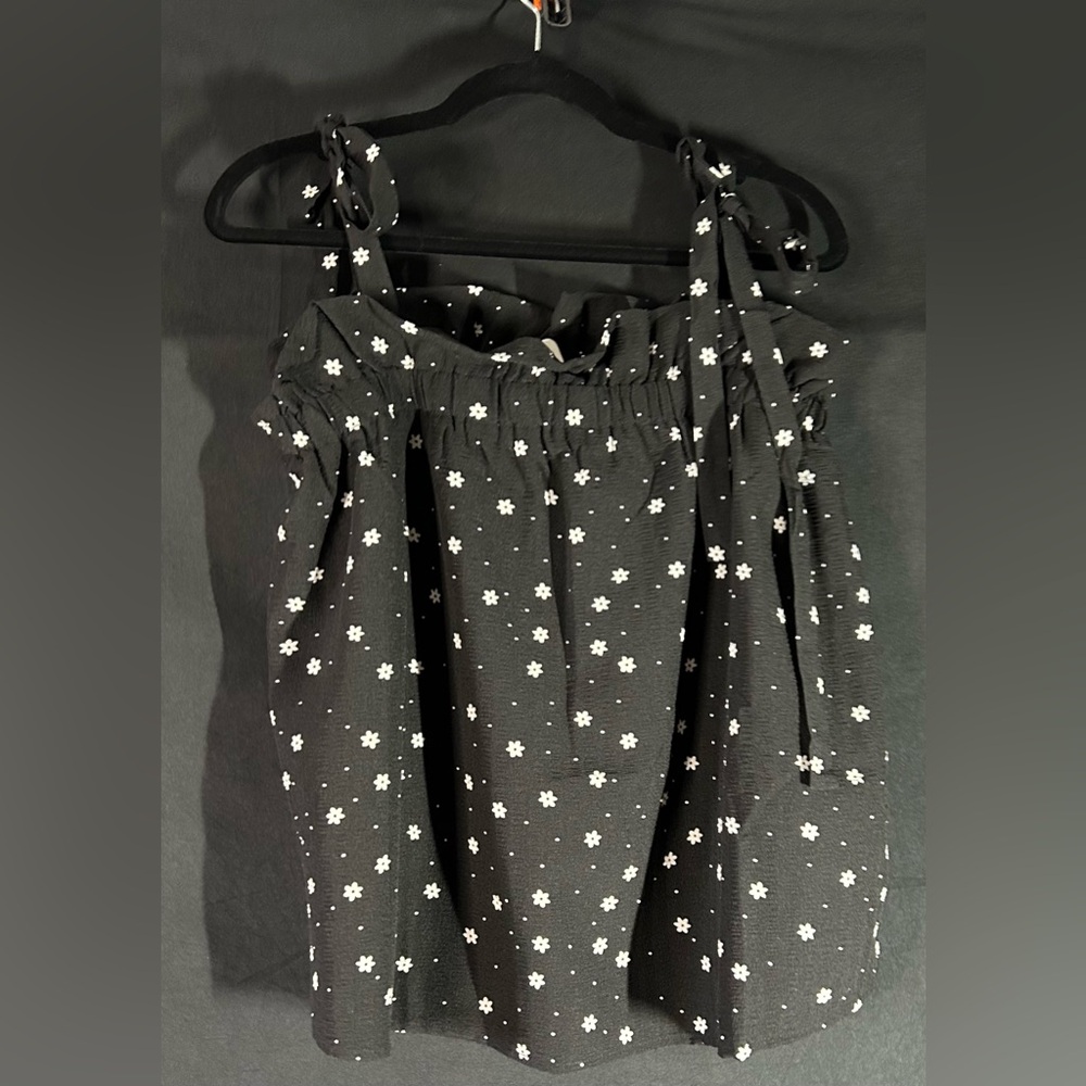 And The Why Black Floral Tie Strap Blouse Women Small